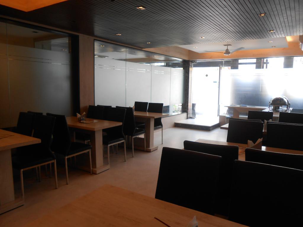 Hotel Victerrace Regency Колката Екстер'єр фото